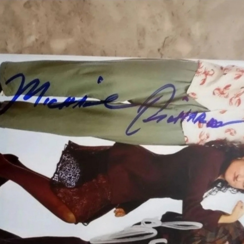SOLD on Ebay Signed Seinfeld Main Cast 8x10 + Extras! - Picture 4 of 8